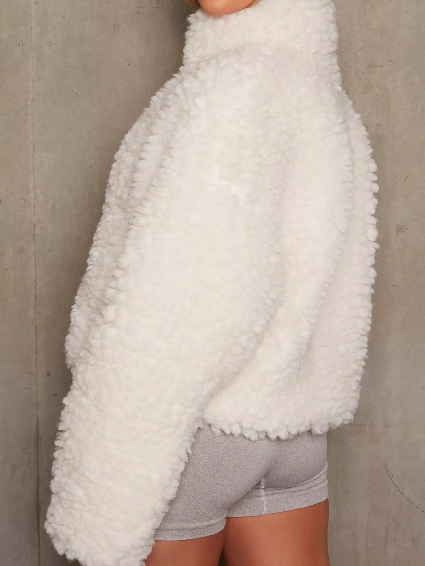 Cozy Zip Up Cropped Sherpa Jacket - FLORENTINE IRIS