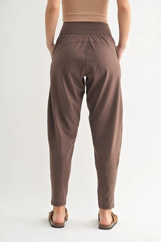 MONO B Flowbarrel High Waist Active Pants - FLORENTINE IRIS