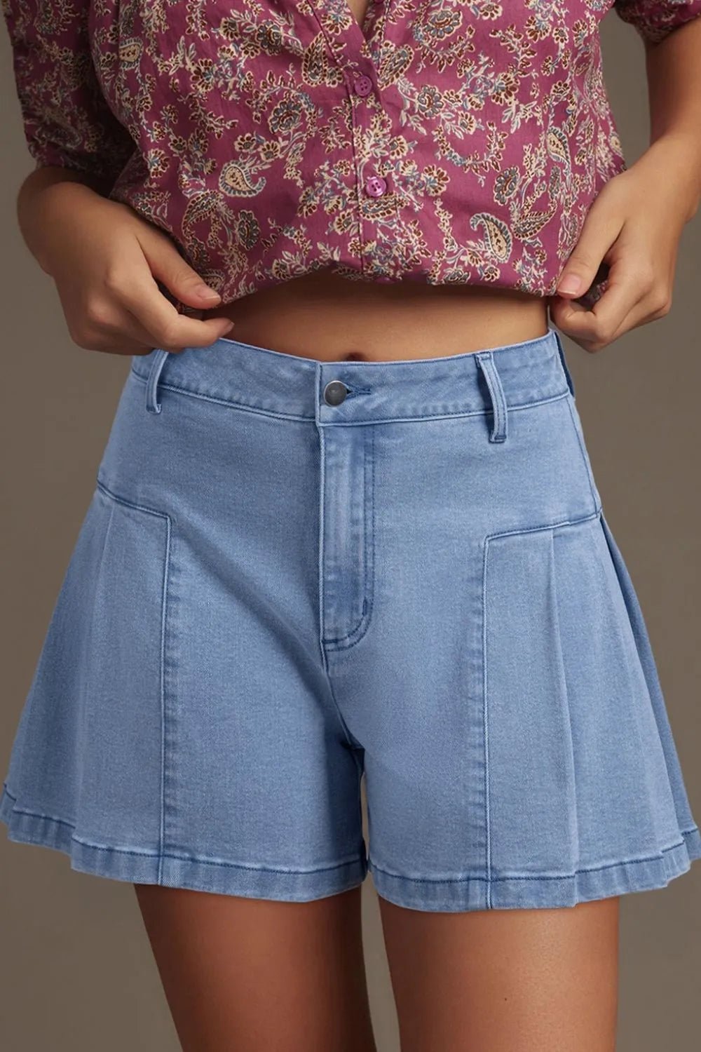 Pleated Patchwork Panel Lightweight Denim Shorts - FLORENTINE IRIS